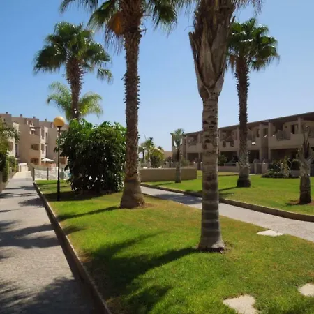 Maravillosa Directly At The Sea + Beach, 2 Pools, Terrace, Sat-tv, Wifi * غراناديا دي أبونا