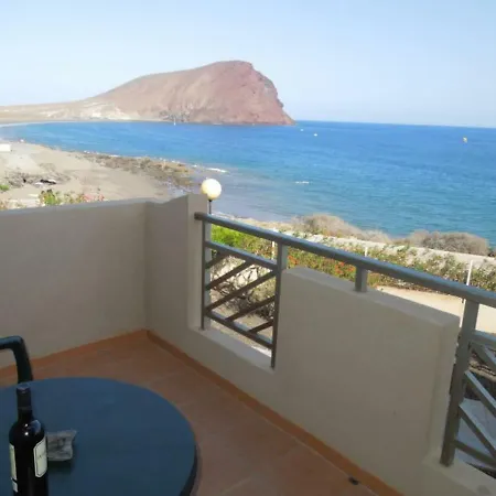 Maravillosa Directly At The Sea + Beach, 2 Pools, Terrace, Sat-tv, Wifi بيت للعطل